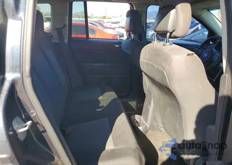 2015 Jeep Compass Sport z USA, uszkodzony, nr VIN 1C4NJCBA1FD386438